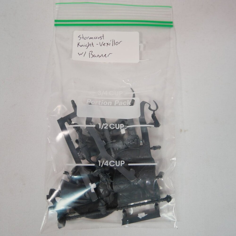 Warhammer AOS Stormcast Knight-Vexillor W/Banner Of Apotheosis OOP New on Sprue